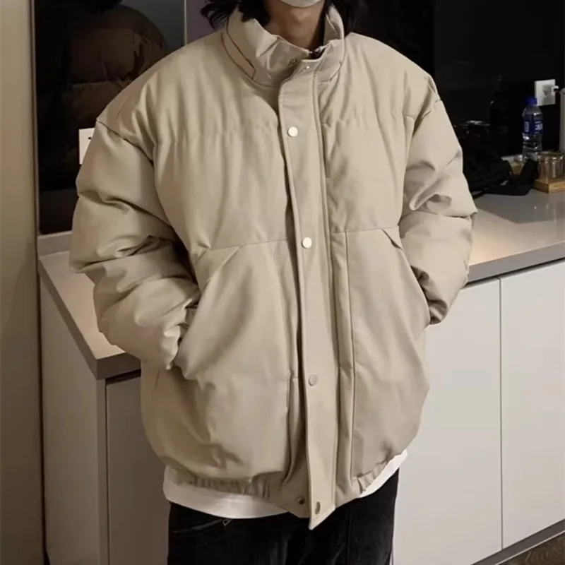 

Утепленная куртка из хлопка и искусственной кожи для мужчин в американском уличном стиле: теплая и стильная модель для осени и зимы