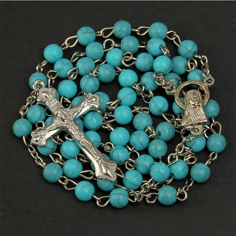 قلادة متقاطعة من مسبحة فيروزية مقاس 8 مم، قلادة مصنوعة يدويًا من مركز ماريا