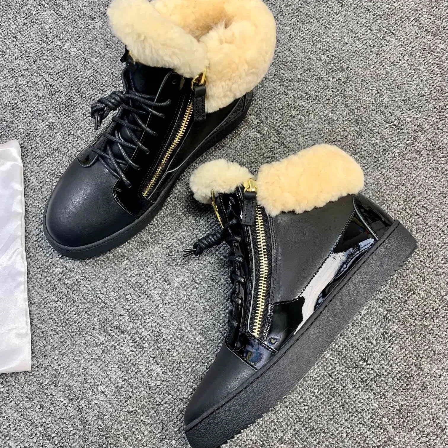 

Top Quality Classic Mens Casual Sneakers Women High-top Real Leather Tennis Luxury Brand Designer Unisex Sports shoes 0325