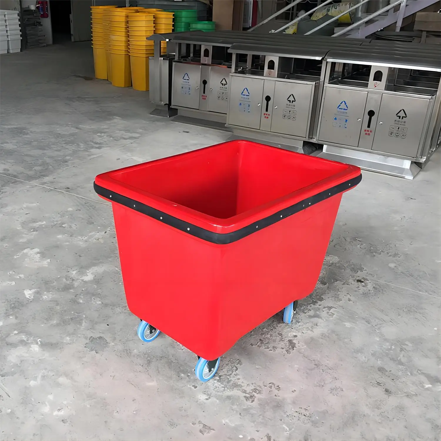 2025 Carretti rossi per la pulizia del bagno di grande capacità Carrello per la pulizia del bucato Carrello per la biancheria pulita Carrelli per la lavanderia dell'ospedale Carrello per la lavanderia dell'hotel