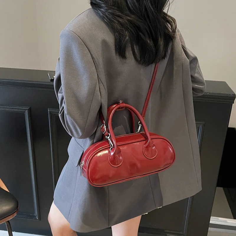 

2025 Summer New Women's Minimalist Solid Color Stylish Handheld Boston Bag - Elegant Versatile Shoulder/Crossbody Tote