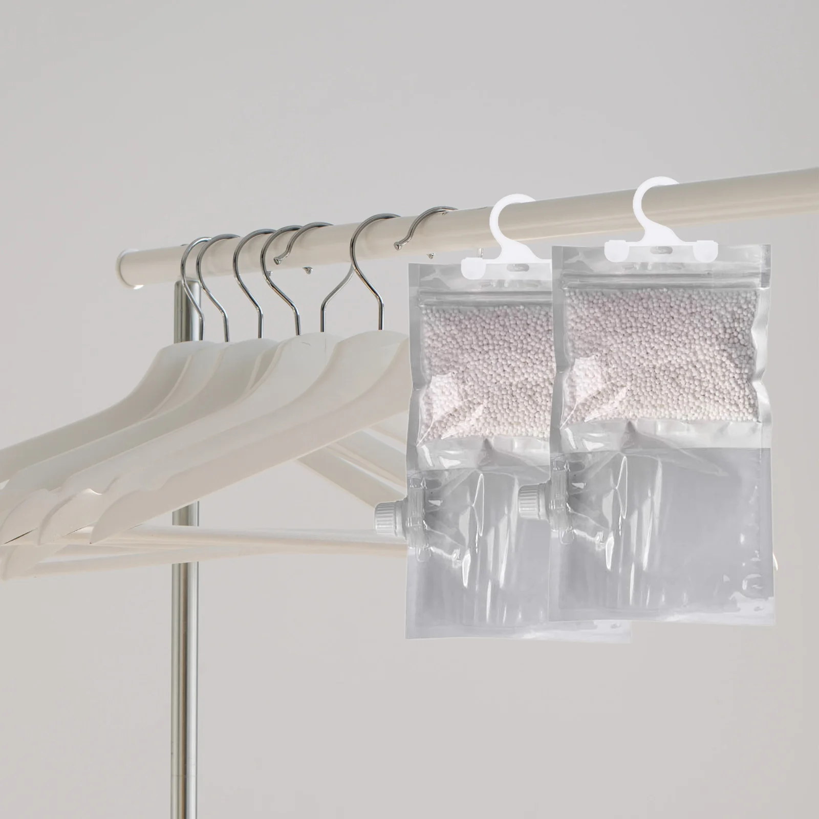 

100pcs Reusable Moisture Absorber Hooks Small Plastic Hanging Hooks for Bathroom Accessories Shower Hanger Home Dorm DIY