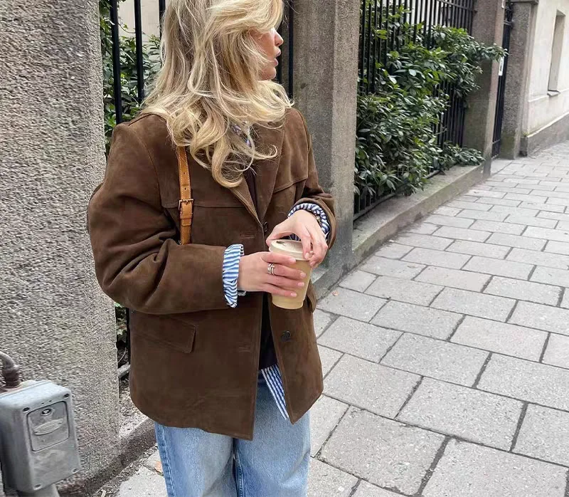 Nova Jaqueta Fena de Outono com Bolsos, Caimento Solto, Gola Dobrável, Estilo Casual para o Dia a Dia, Fibra de Poliéster