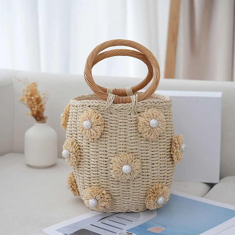 Рисунок 4 - 2025 ручная работа со стразами и кристаллами