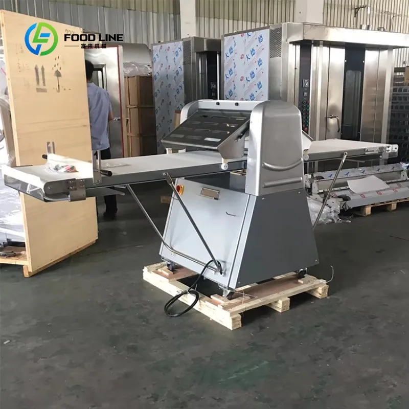 Customized Cheap Dough Laminating Machine Puff Pastry Reversible Electric Dough Sheeter for Croissants