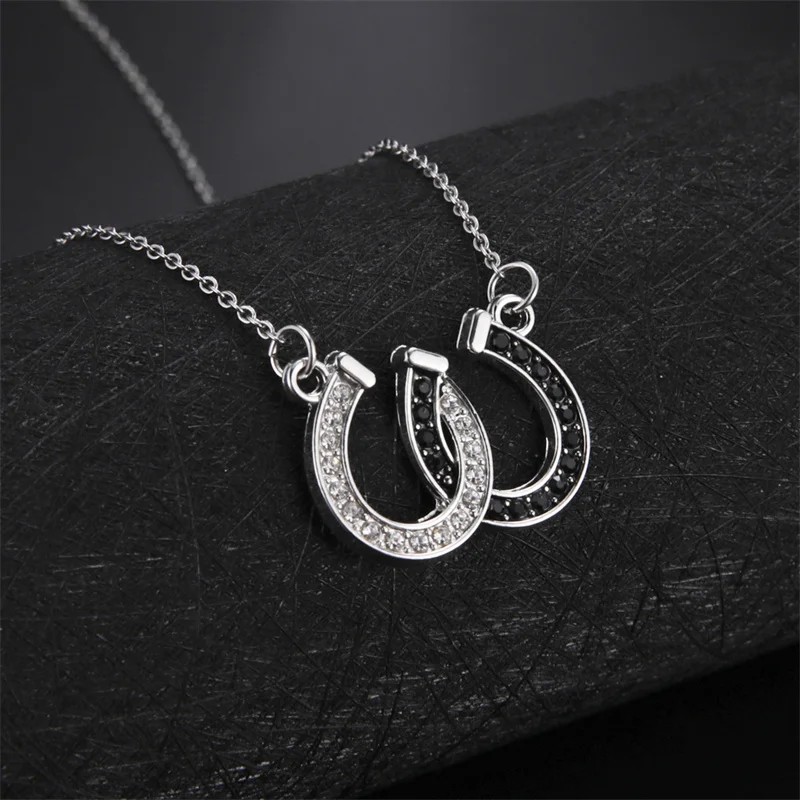 Rhinestone Double Horseshoe U Shape Clavicle Chain Necklace Crystal Horse Shoe Pendant Necklace For Women Gift Jewelry