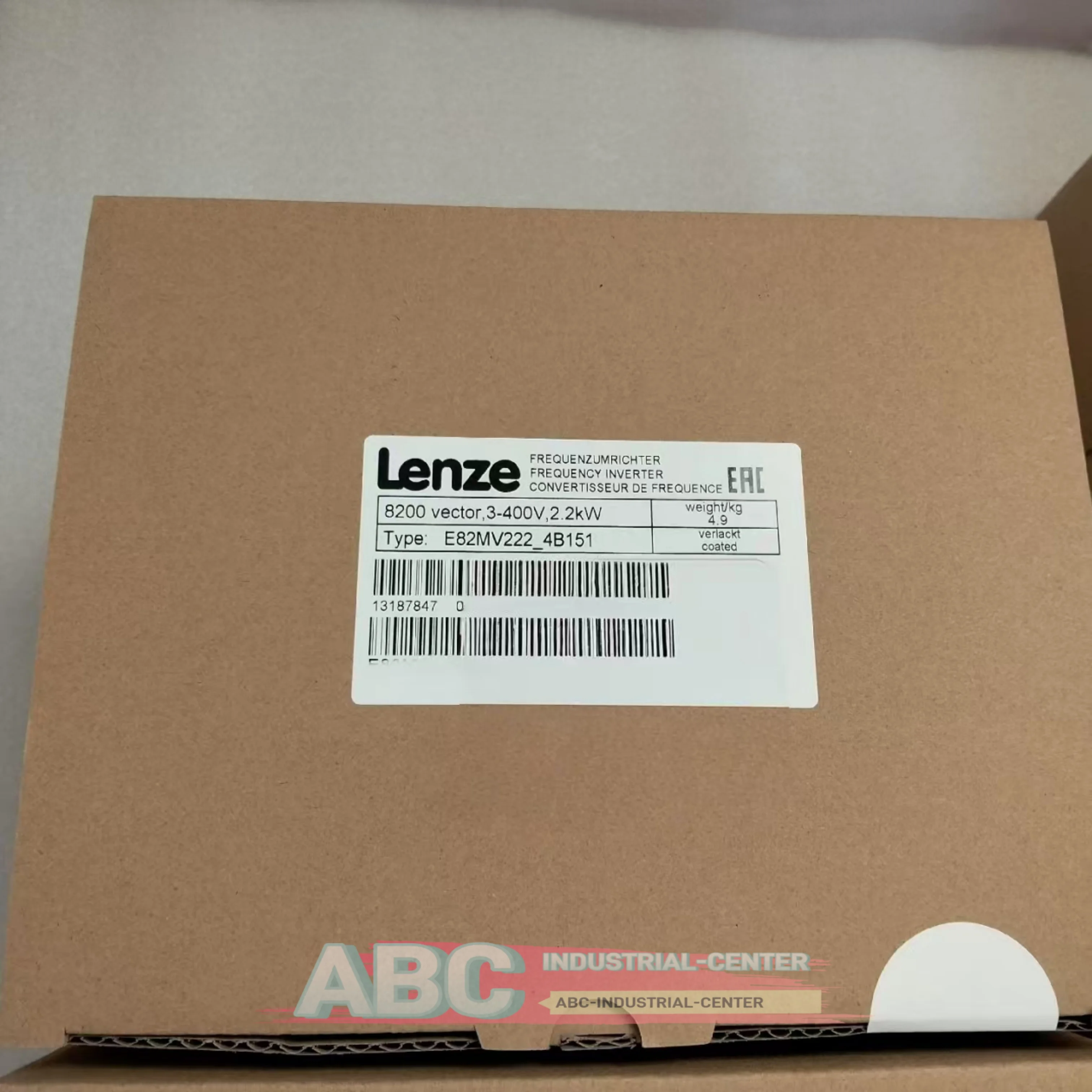 

New Frequency converter original E82MV402-4B001 E82MV402-4B151