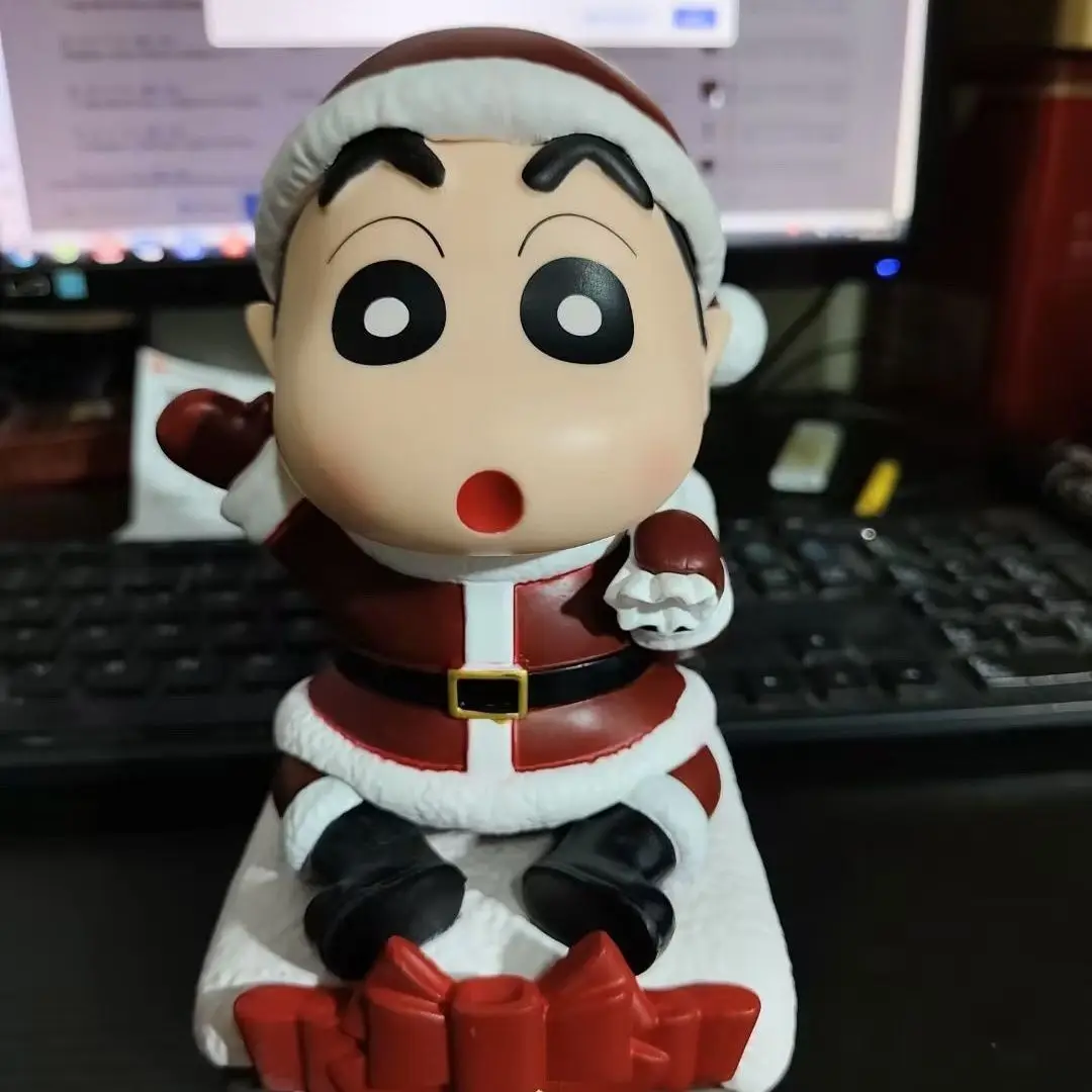 Crayon Shinchan Cosplay Ornaments, Modelo PVC, Presente de Natal, Cute Girls 'Figurines, Edição limitada, Papai Noel, Criativo, 16cm