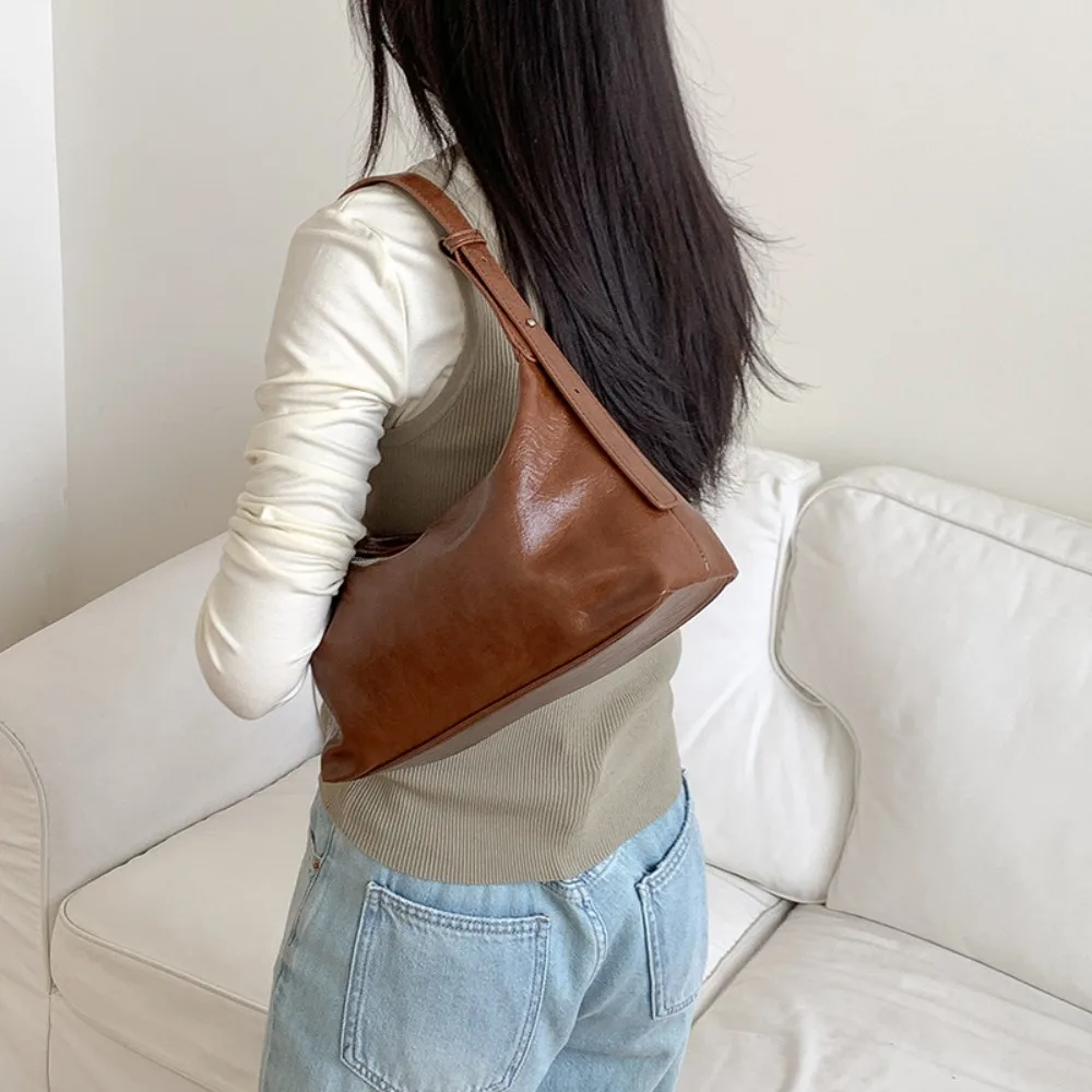 

2025 New Retro Shoulder Bags Luxury Vintage Soft Leather Women Bags Large Capacity Casual Underarm Bags Ladies Purse Handbag
