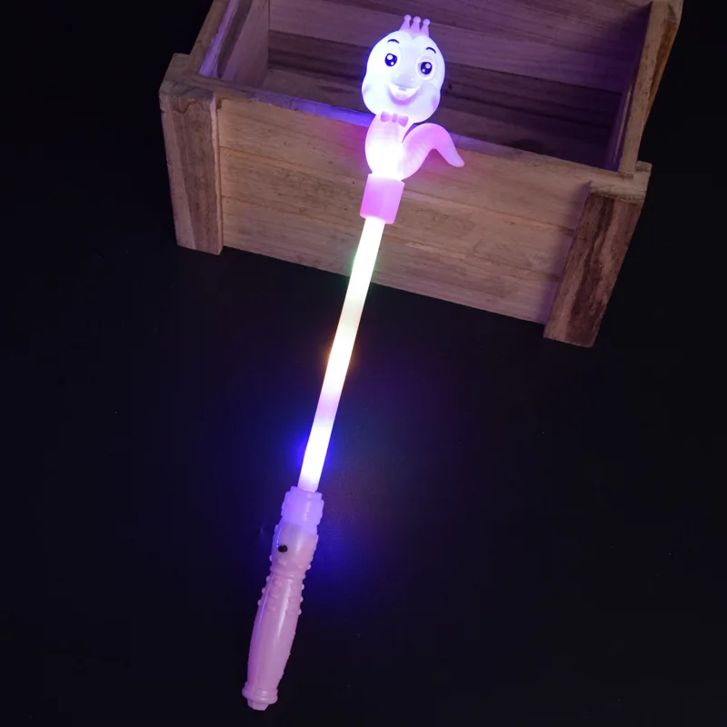 1pc piscando crianças presente brinquedo flash vara iluminar varas brilhantes festa de natal dia das bruxas iluminar varas dos desenhos animados novo concerto foto adereços