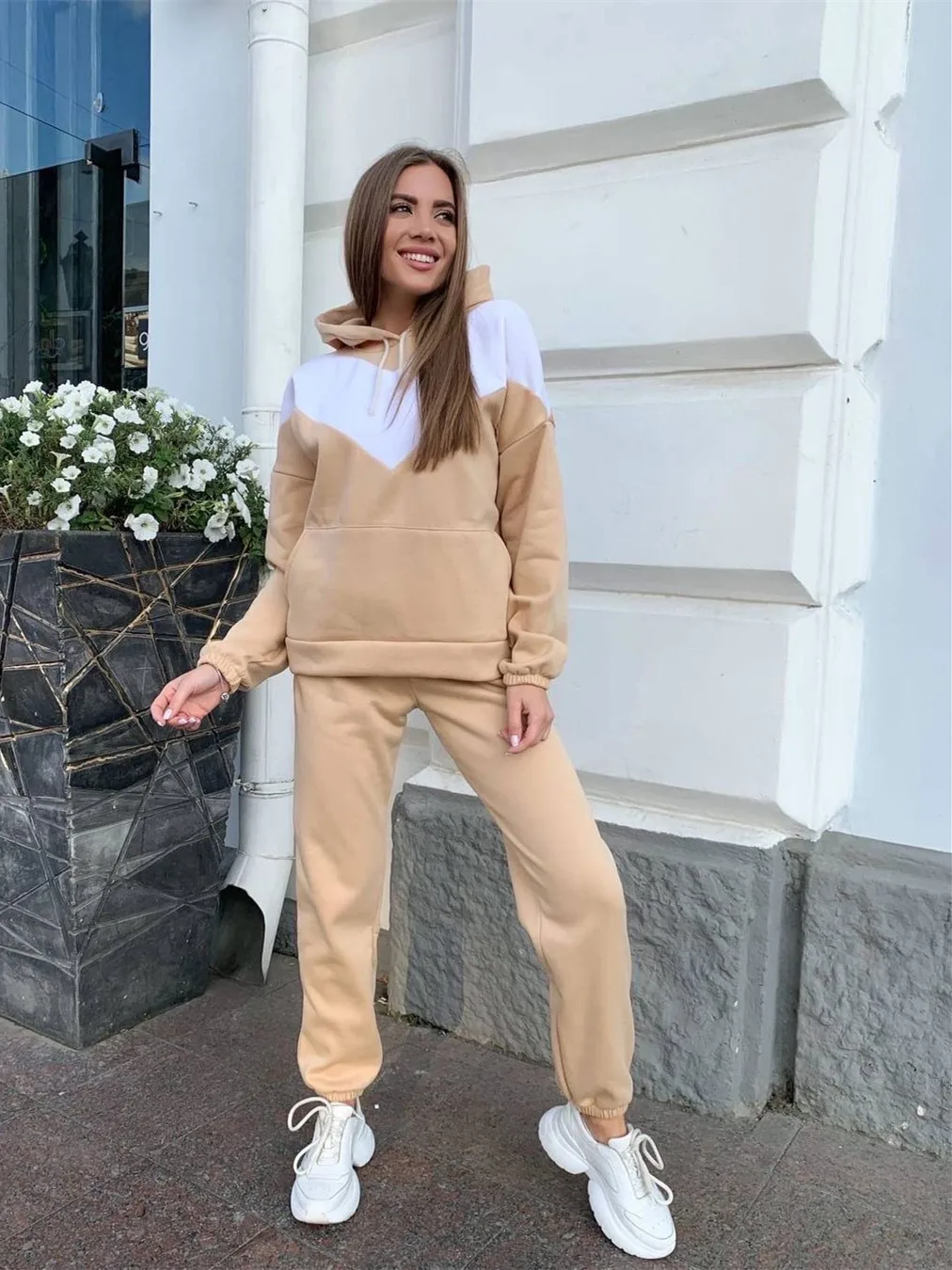 Women Fitness Suit 2022 Women's Casual Fashion Color Matching Thick Hooded Long Sleeved Sweater And Pants Two-piece Set