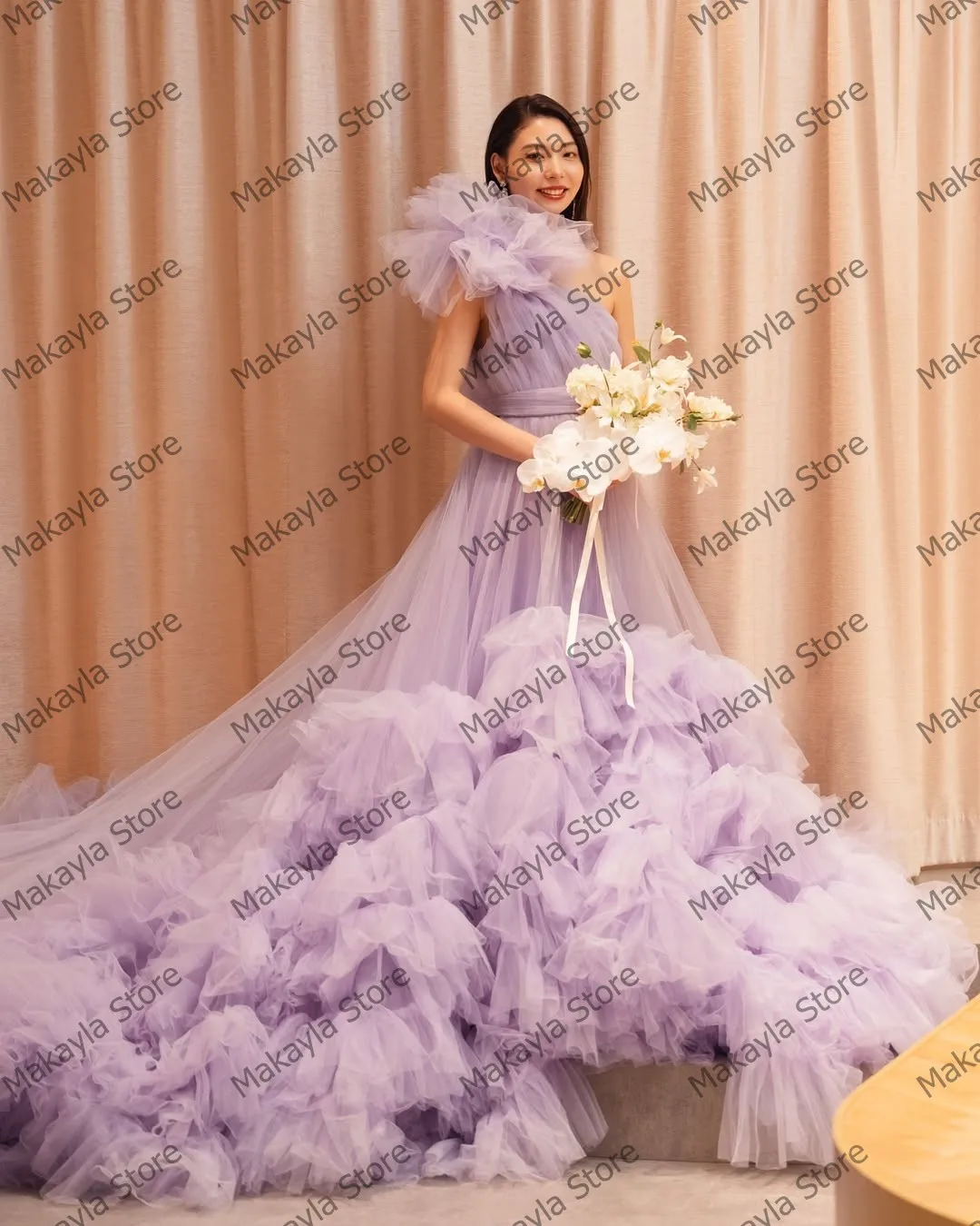 Robe de mariée asymétrique épaule dénudée en tulle lavande, jolies couches à volants, maille bouffante, robes pour occasions spéciales, robes de bal longues et moelleuses et luxuriantes