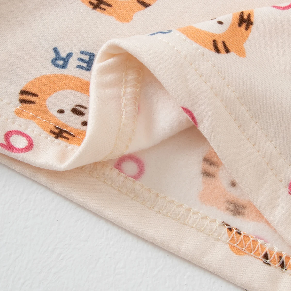 2-teiliges Kinder-Set für Herbst/Winter, bestehend aus bequemer, langärmliger Thermounterwäsche, ideal als Freizeitkleidung und als süßes, mit Cartoon-Motiven versehenes Schlafanzug-Set für Jungen und Mädchen. – Detail 17