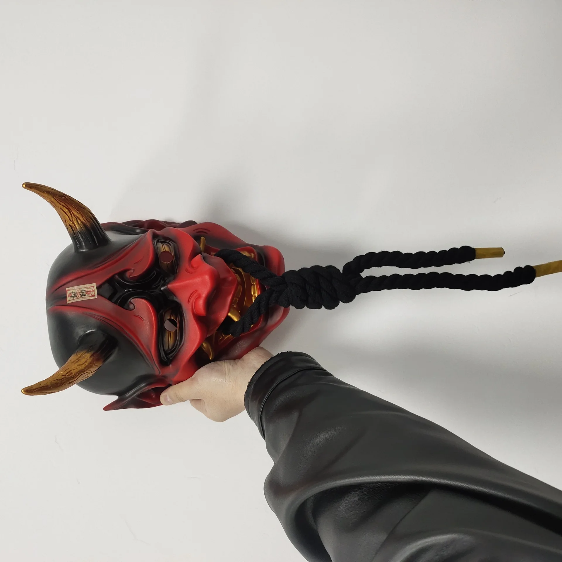 씰링 프라진 마스크 코스프레 소품 일본 스타일 빨간색과 검은색 바이트 로프 프라진 악마 호러 마스크