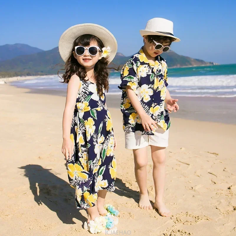 

2025 Beach Family Set Mom and Girl Boy Clothes Mommy Father and Son Floral Shirts Outfits Vacation and Daughter Matching Dress
