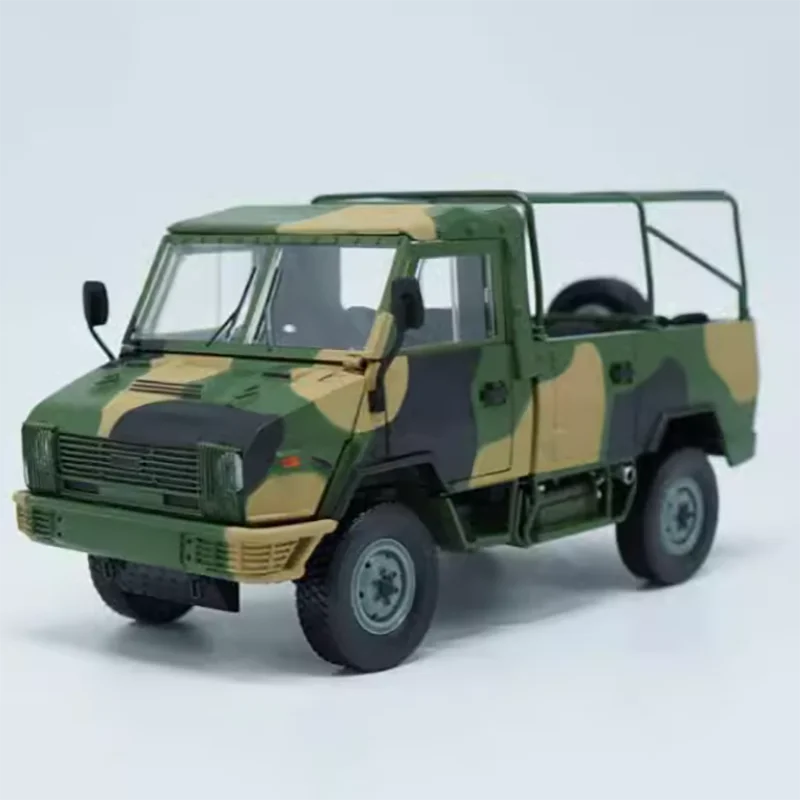 1:24 Scale Nanjing Military Vehicle NJ2046 Off-road Vehicle Alloy Car Model Finished Simulation Display Collection Boy Gift