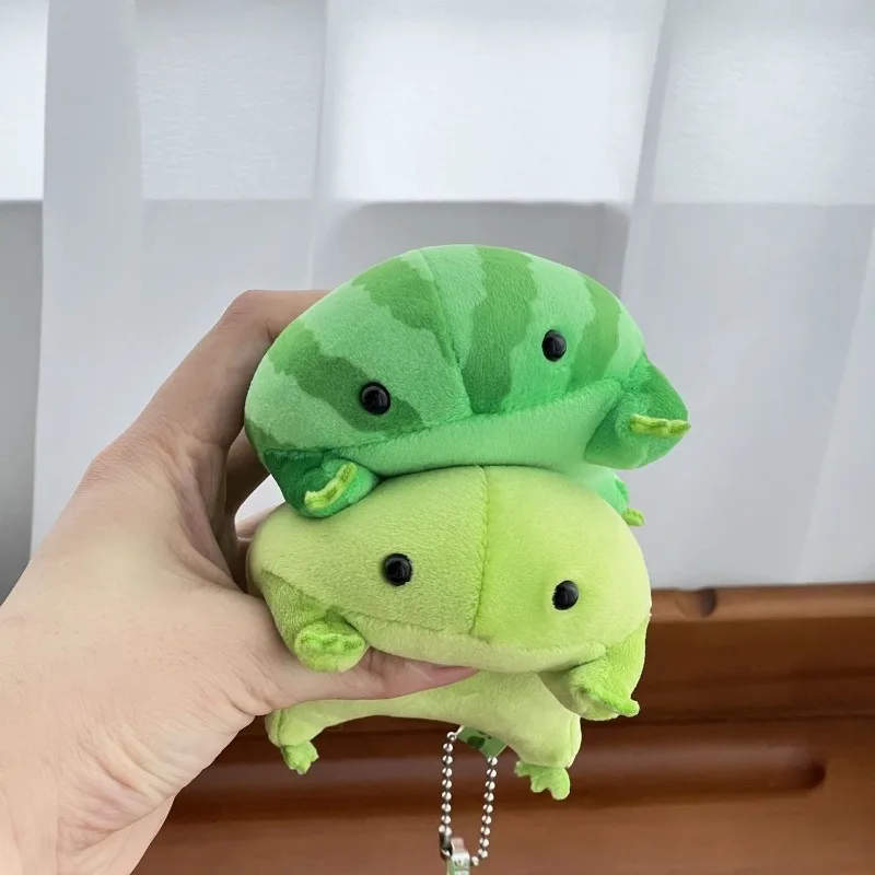 LLavero de peluche de rana verde de dibujos animados Kawaii, animales de descompresión, estatuilla de rana esponjosa, colgante de peluche de rana suave, adornos bonitos