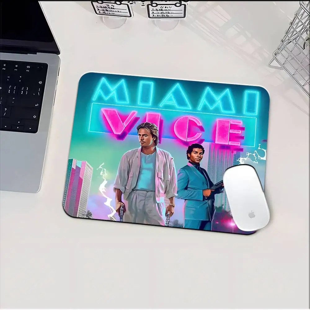 Classic Movie Miami Vice Mousepad Small LockEdge Mouse Pad For Gamers Computer Desk Pad Rectangular Anti-slip Rubber