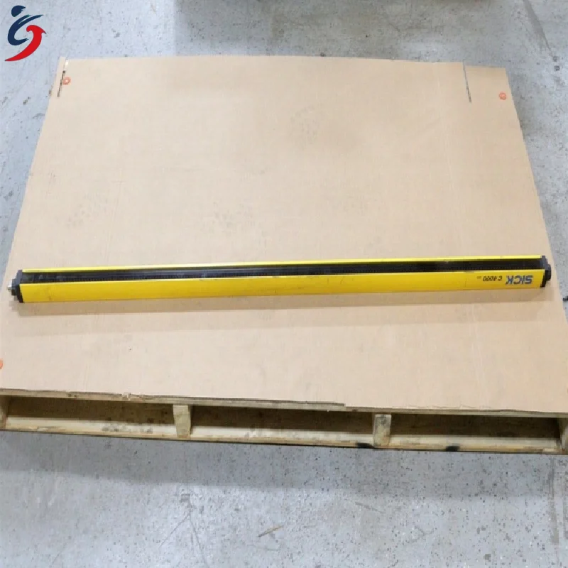 Brand New LIGHT CURTAIN SENDER C40S1301AA310 1027454 for PLC