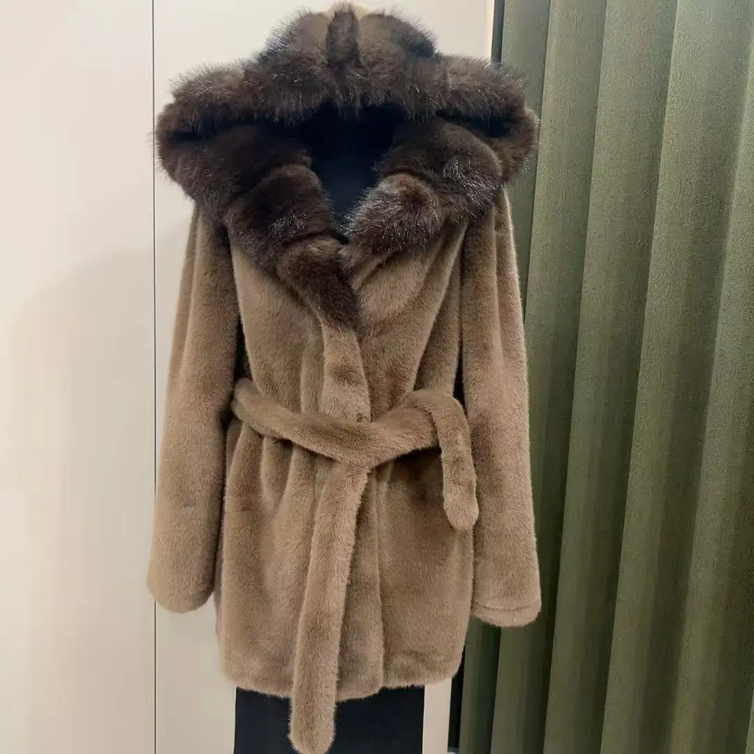 النساء فو الفراء منتصف طول معاطف جاكيتات معطف مقنع سميكة الدافئة Y2k الشارع الشهير سترة الدانتيل يصل العمل الأنيق الخريف الشتاء 2025