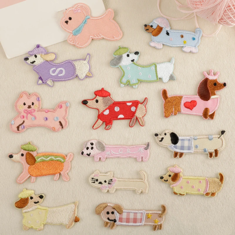 

Prety Dog Animal Hand Sewing Patches Embroidery Patch Iron On Badge For Bag Clothing Accessories DIY Hot Selling Fabric