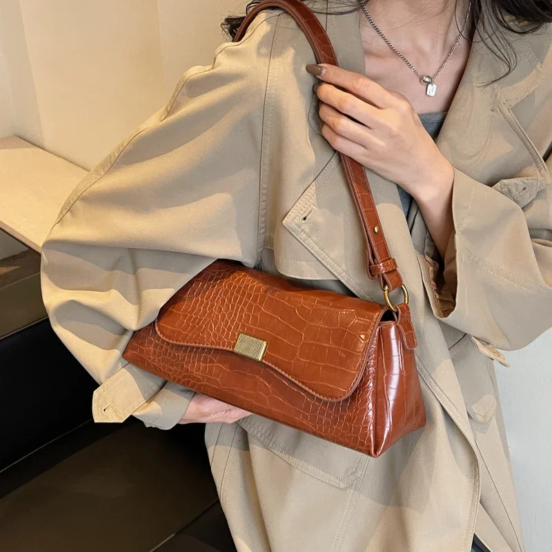 Retro Women Bag Brand Shoulder Handbag Designer Crocodile Pattern Leather Crossbody Bag French Style Underarm Female Sac A Main