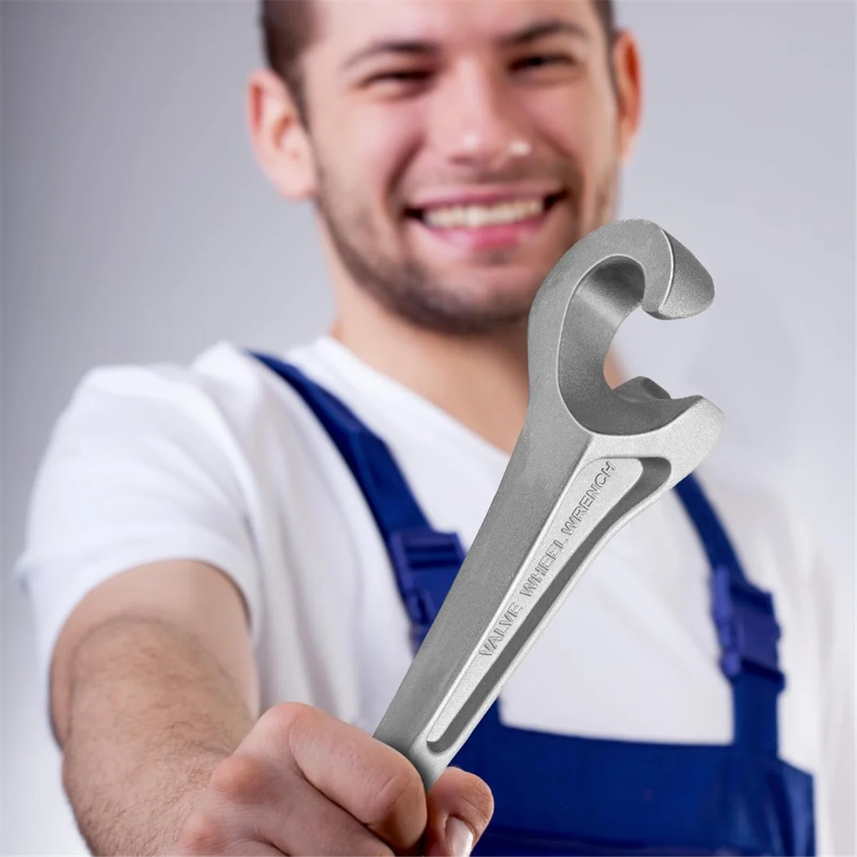 

Y31A 1-3/8in Single Ended Valve Wheel Wrench Aluminum Hand Valve Wheels Wrench 13-5/8in Valve Opening Closing Tool Guard