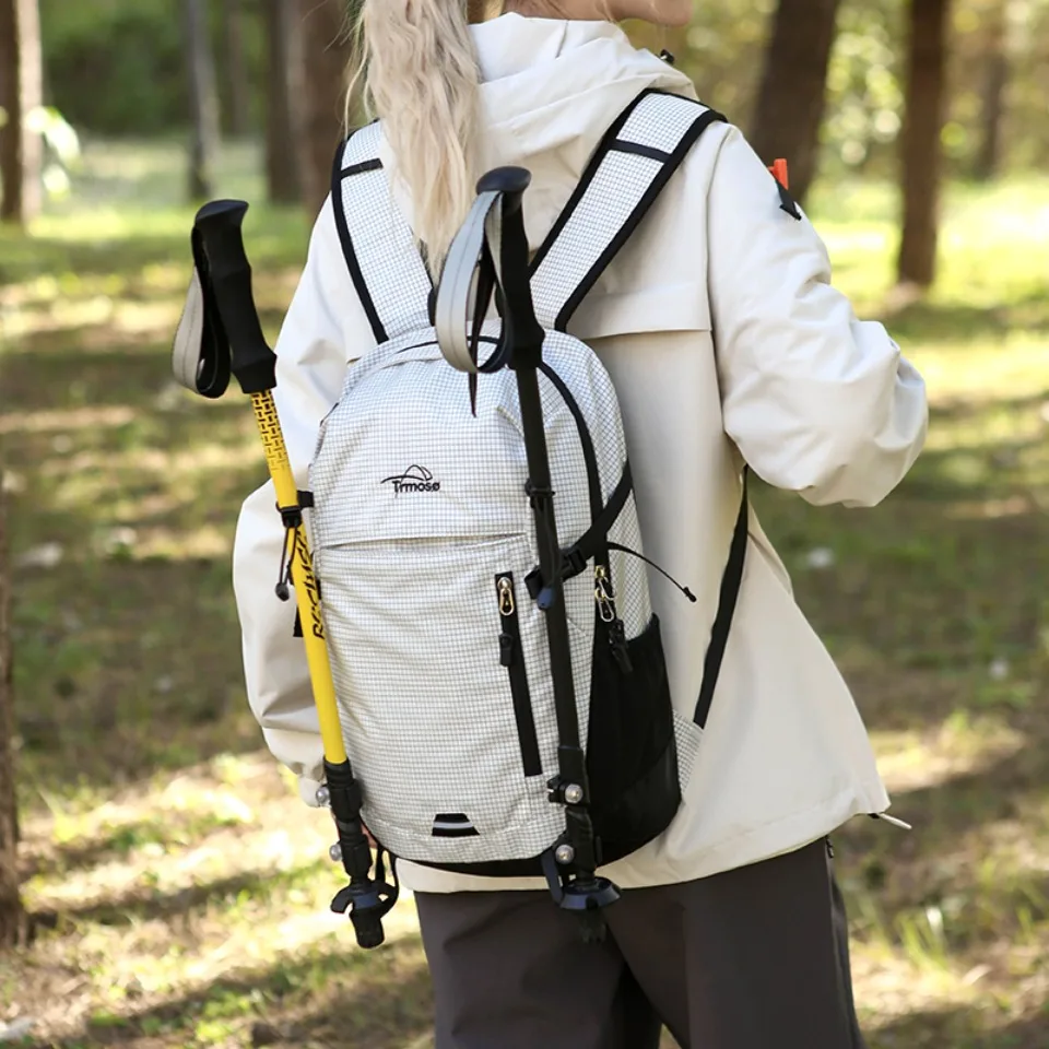 Luxury Unisex Large Capacity Solid Color Backpack with Reflective and Strip Rescue Whistle Outdoor Bag for Travel Camping Hiking