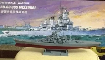 TRUMPETER 1/700 Aircraft Carrier Battleship Submarine Assembly Military Electric Ship Model with Motor Toy