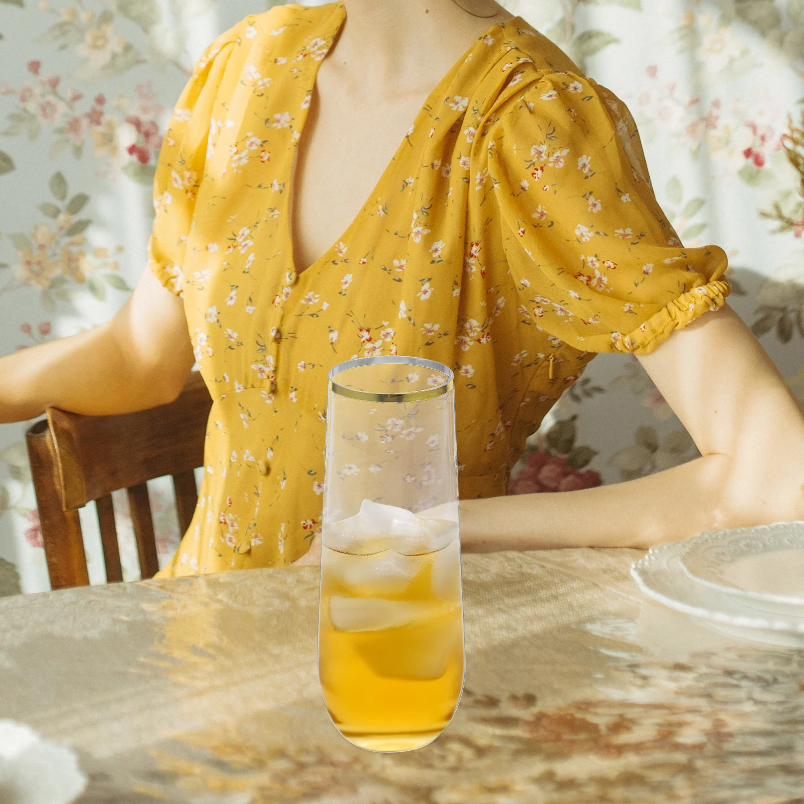 

4pcs Shatterproof Plastic Glasses Creative Flutes Party Water Cups Juice Liquor Glass Kitchen Bar Accessories