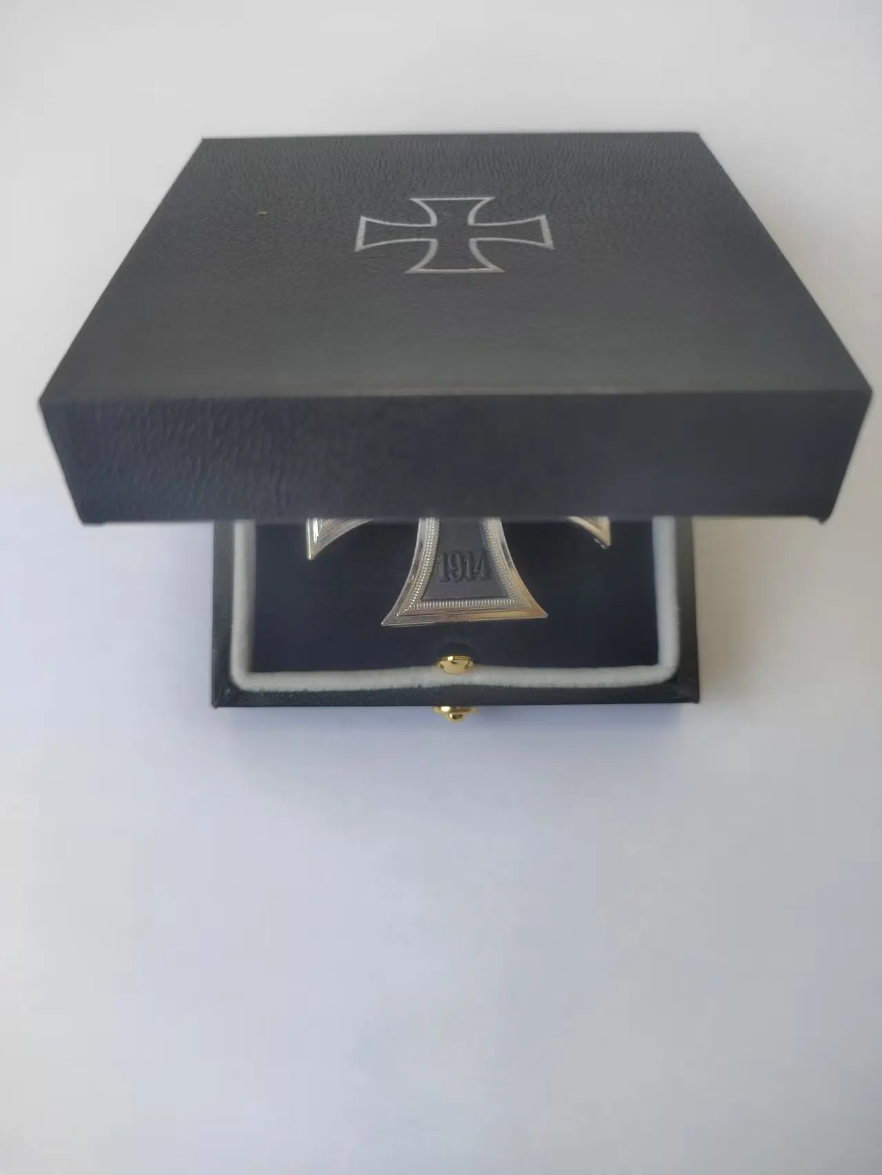 

German 1914 Iron Cross 1st Class(Nickel Silver) with Case Reprodcution