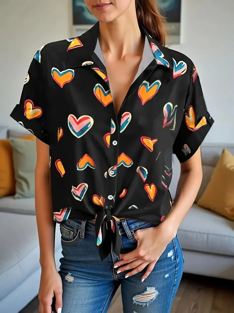 

Creative Heart-shaped Printed Short-sleeved Shirts For Women In Summer 2025, A Fashionable And Casual Summer Vacation
