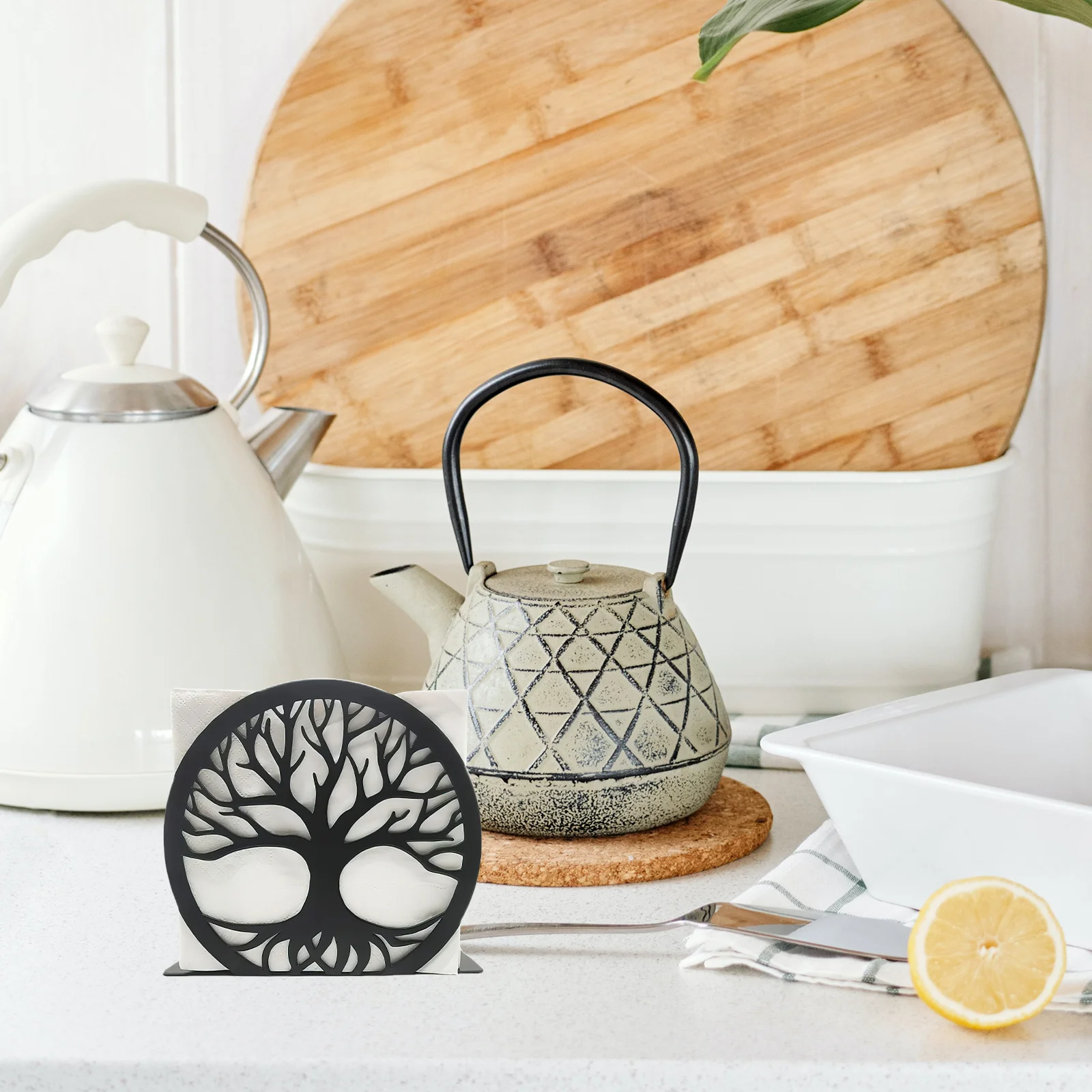 

Stainless Steel Napkin Holder Hollow Out Design Non-Slip Base for Tabletop Kitchen Dining Room Decorative Tissue Storage