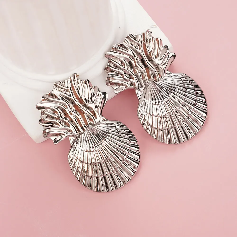 

Earrings Metal Animal Shandong None Fashion Screw Back Stud Earrings Jewellery Woman At a Loss