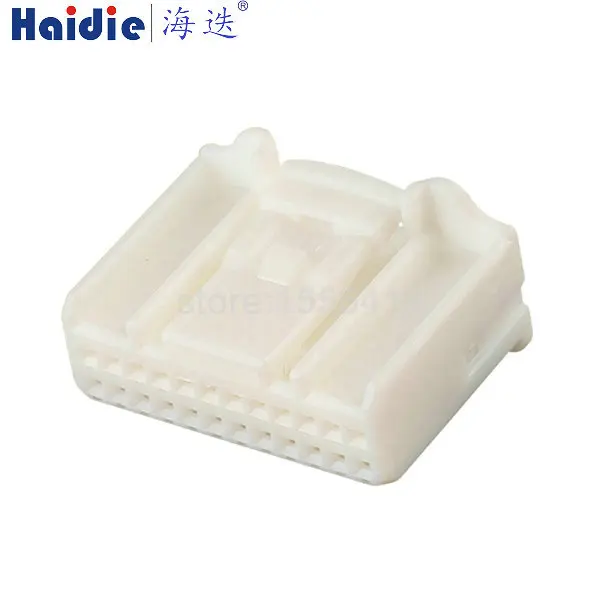 24 Pin 1318917-1/1717112-1/1379668-2/90980-12200 1376103-1/1473413-1 Automotive Audio Navigation Rearview Socket Connector