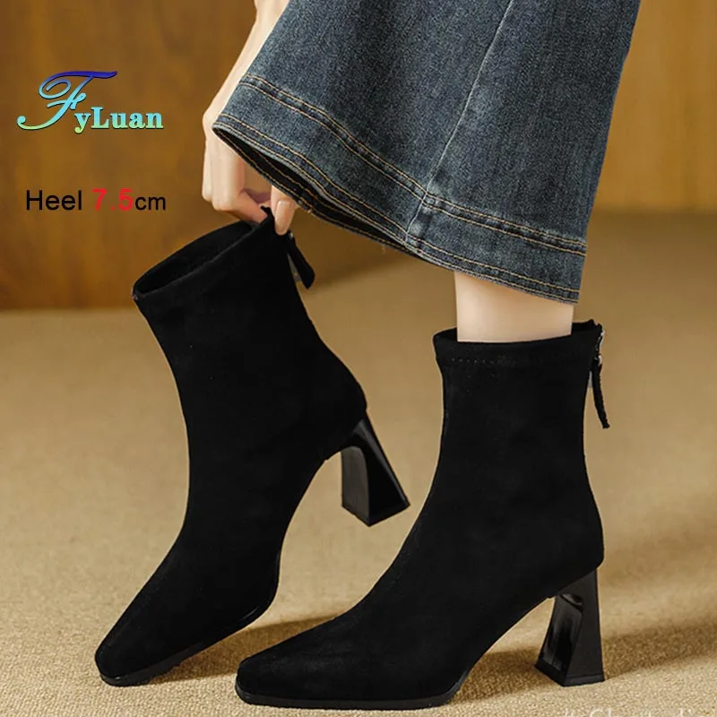 

Женские осенние ботильоны на высоком толстом каблуке с острым носком, замшевые, эластичные, на молнии сзади, до середины икры, новинка 2026 года