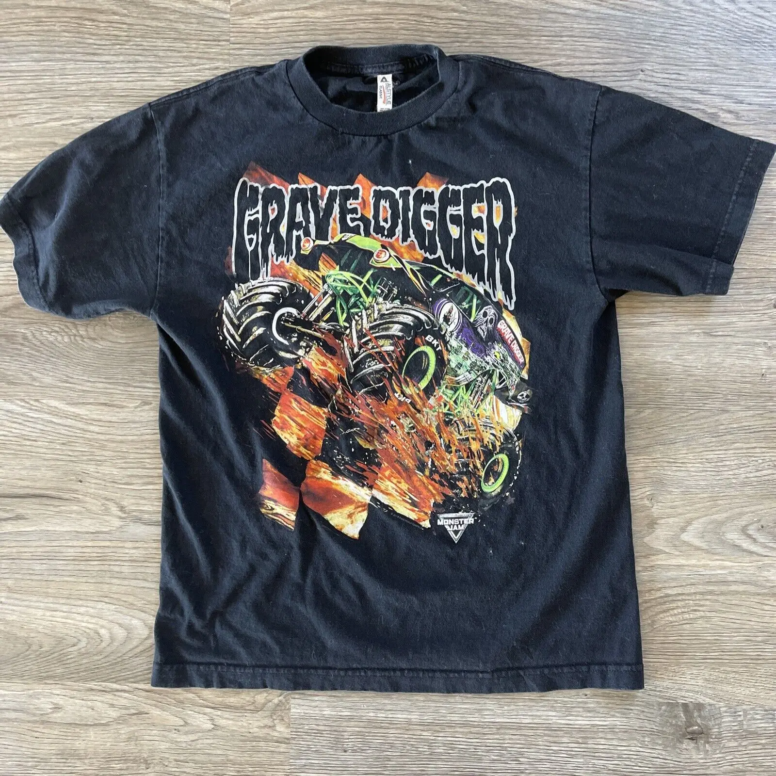 Gravedigger Monster Jam T Shirt Size Medium