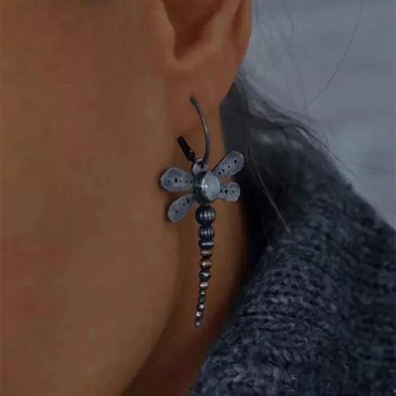 European American Design Dragonfly Earrings Retro Metal Insect Moonstone Charm Mom's Eardrops For Women