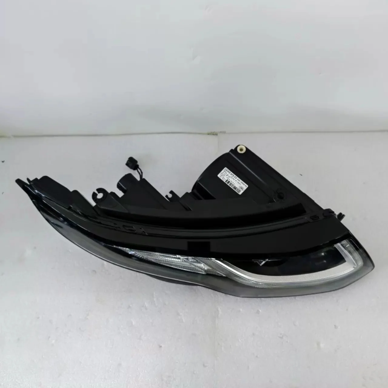 Headlamp HID xenon Headlights for Land Rover Evoque 2016 2017 2018 2019 EU Version Headlight plug 10-pin 1PC