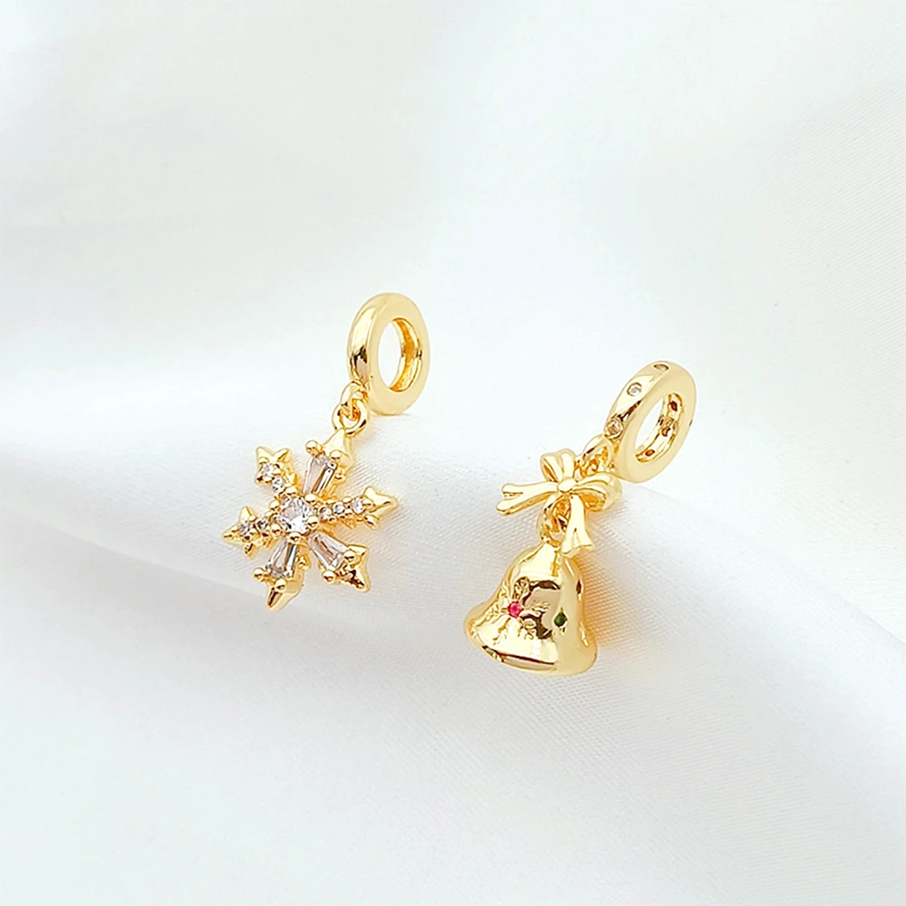2 Pieces 14K Gold Package Zircon Inlay Snowflake Tassel Pendant DIY Makes Fashionable Jewelry Necklace Clothing Accessory