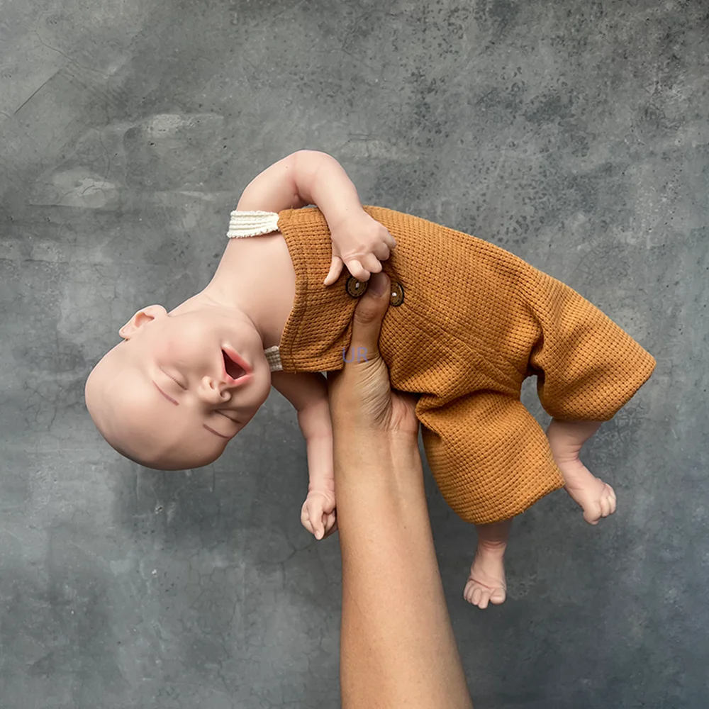 リアルなシリコン生まれ変わった赤ちゃんの女の子の人形、柔らかい重みの花嫁、marshmallow、本物のヨーロッパ、18インチ