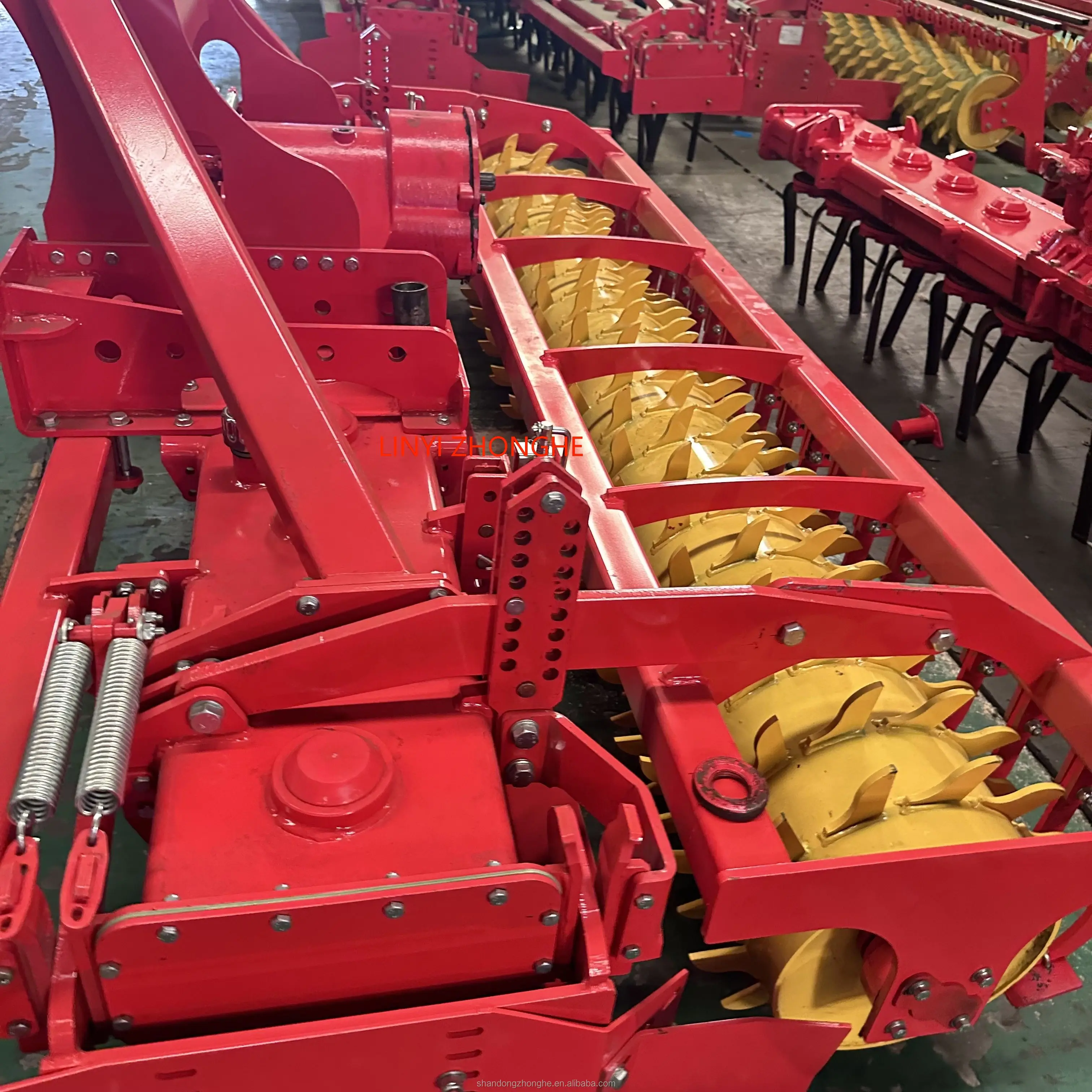 Brandneue Power Driven Harrow Rake Soil Land Power-Driven Rotary Tırmchenmaschine