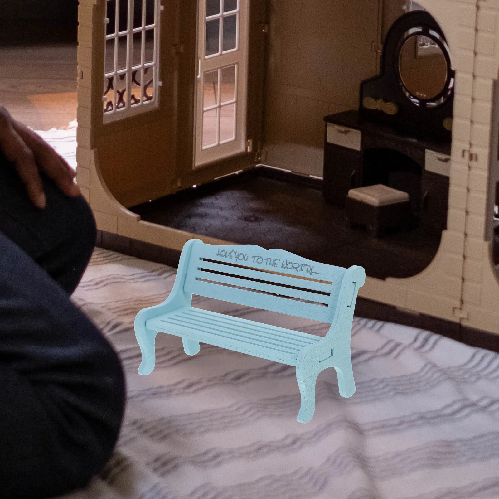 Mini banco de madeira para casa, acessórios de móveis em miniatura compactos, presente infantil de simulação de madeira realista