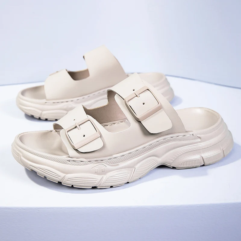 Strandsandalen mit Niedrigem Absatz Bequeme 2026 Trendige Casual Herrenschuhe Modische Männer-Fußbekleidung Herren-Sneaker Leichtgewichtig mit Weicher Sohle