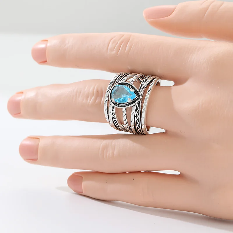 Vintage Inlaid Sea Blue CZ Surround Women's Ring Trendy Silver Color Geometry Daily Wear Party Jewelry Anniversary Gift
