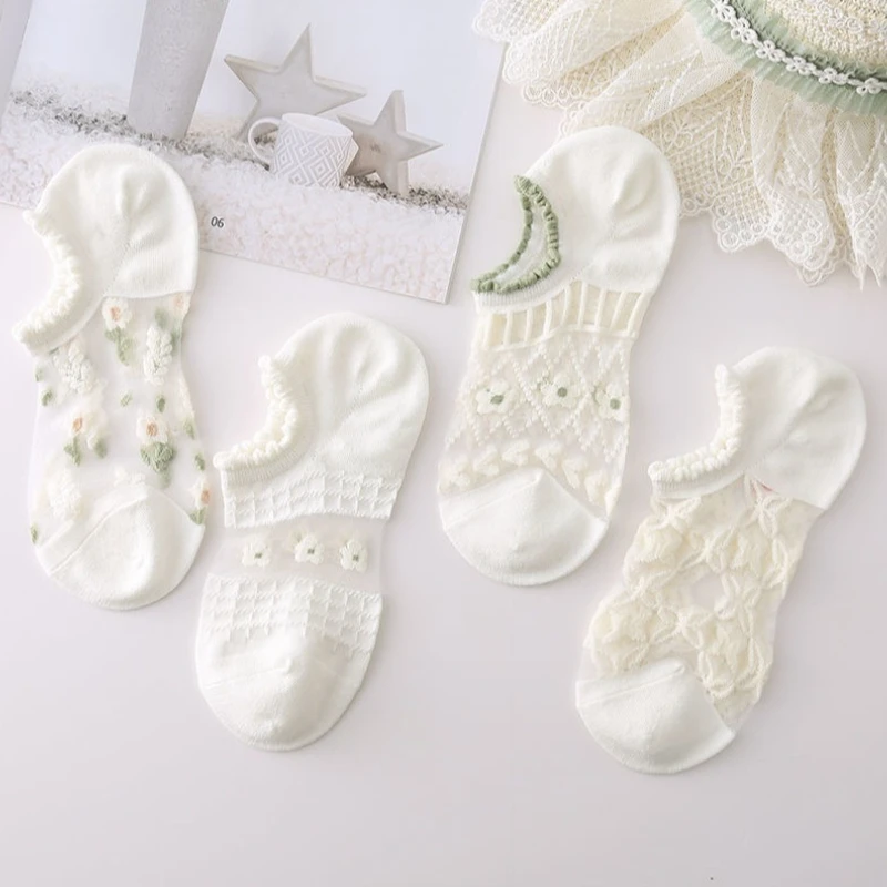 8 أزواج من الجوارب غير المرئية المصنوعة من الحرير الجليدي على شكل زهرة دانتيل فائقة الجنية جوارب صيفية رقيقة بفم ضحل قابلة للتنفس سلسلة خضراء جوارب نسائية على شكل قارب