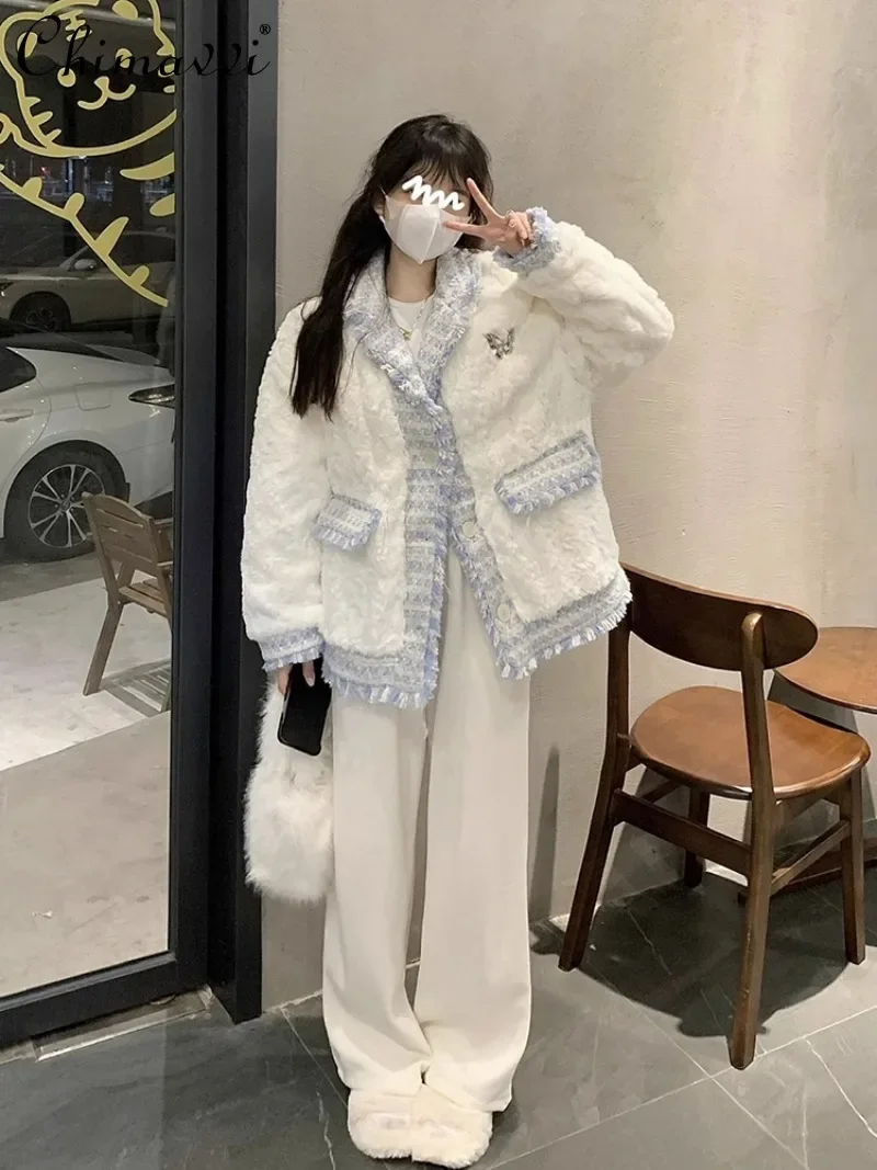 

2024 New Winter Loose and Versatile Thickened High-end Top White Splicing Lamb Wool Coat For Women