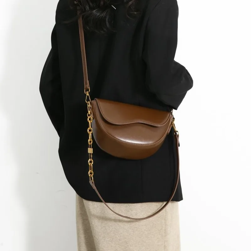 

Sophisticated Tote Diaper Bag For Women Leather Crossbody Bag Luxury Vintage Minimalist Designer Large Capacity Stylish