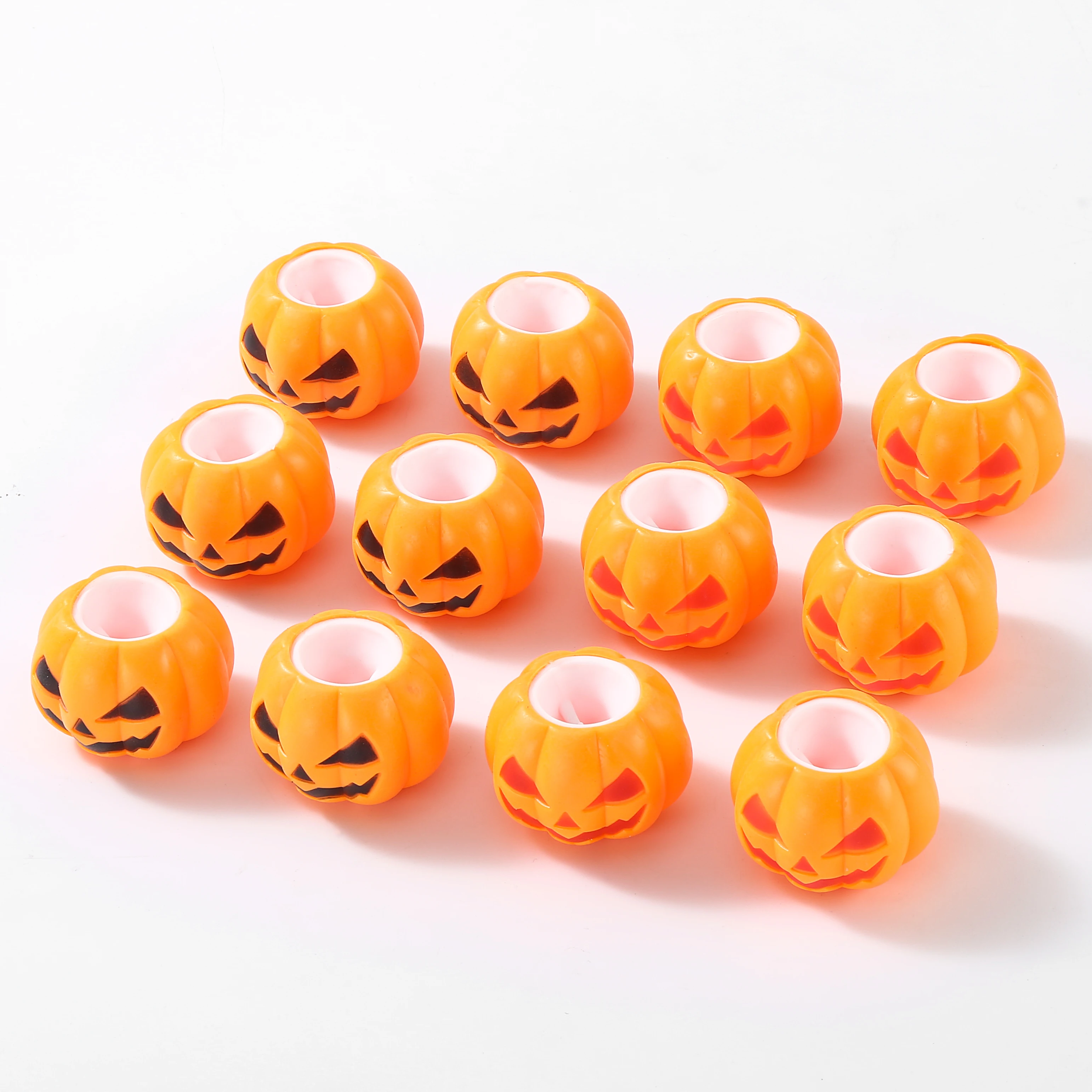 Boule anti-Stress tête de citrouille d'halloween, jouets Pop-Up fantôme mignon pour soulager le Stress, jouets Fidget à presser (couleur aléatoire), 1/2/4 pièces