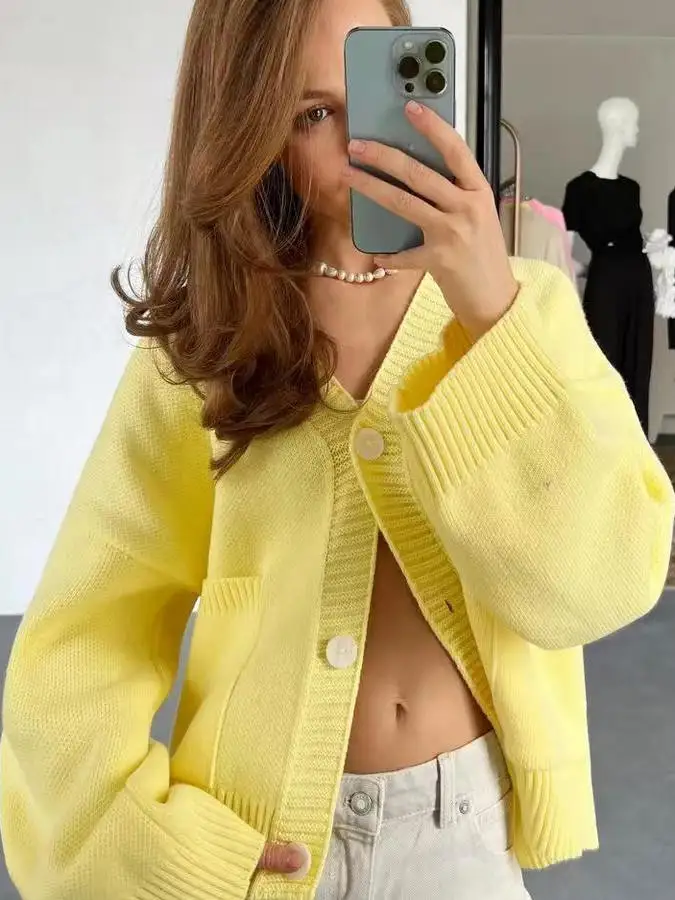 

Loose Knit Pure Color Fashionable Cardigan Sweater with Pocket V-Neck Long Sleeve Warm Autumn Outerwear Women's Knitwear
